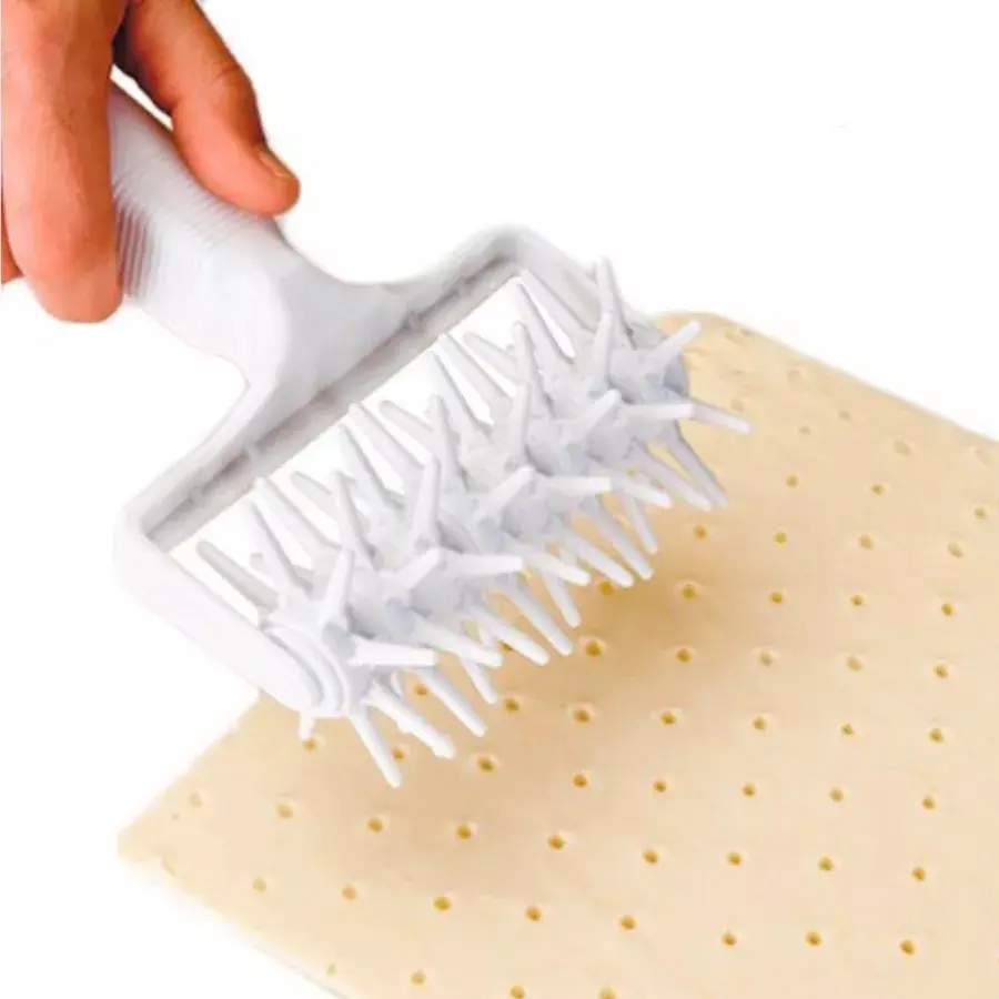 BAWAR Ролик д/теста с шипами 11см (перфоратор) 5713