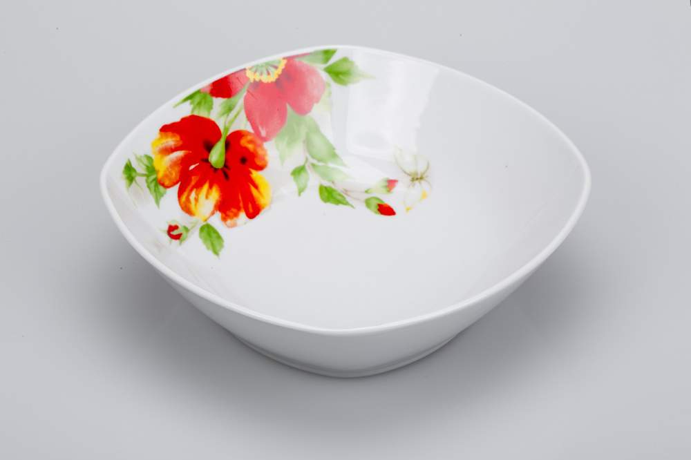 ДУЛЕВСКИЙ ФАРФОР Альпийские цветы Красные Салатник 550мл ф.Квадрат р1716 070272