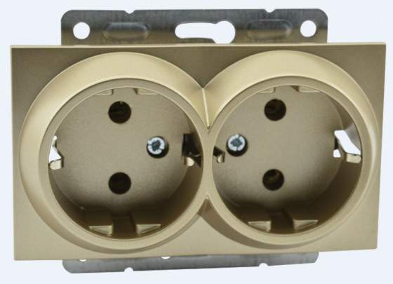 Розетка Mono  500-002204-120  Титан  2-ой  с/з с/п 16А  L/D
