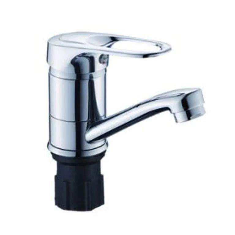 Смеситель Эверест В45-025 д/кухни короткий излив, гайка