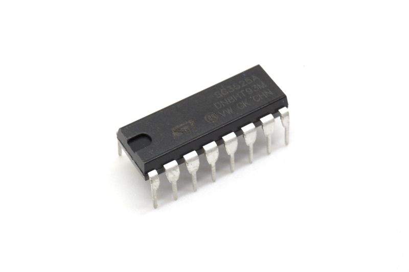 Микросхема SG3525AP шим контроллер